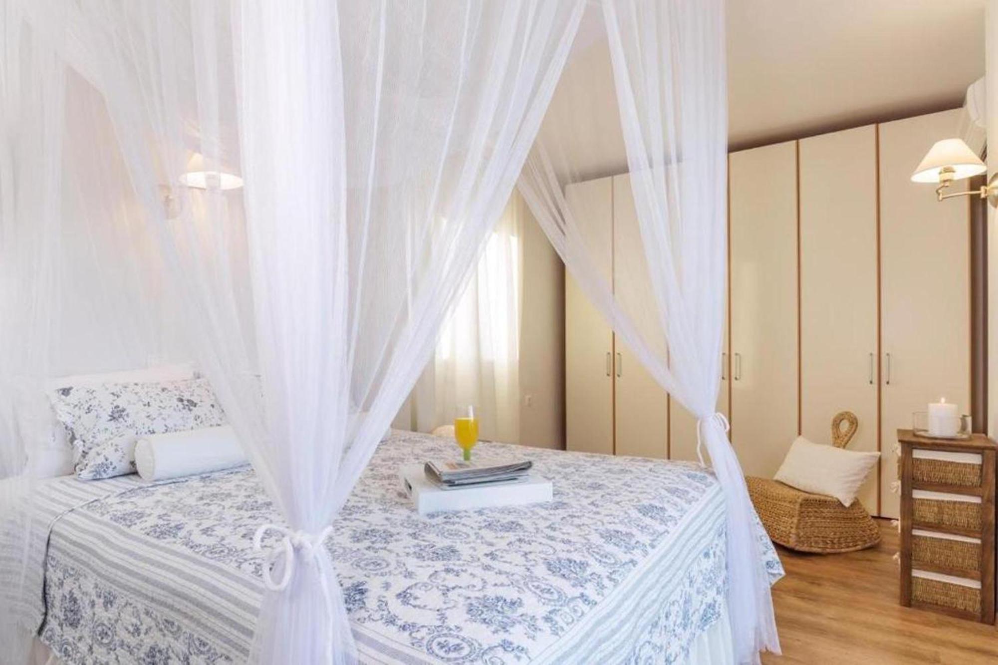 Villa Sevil Lakhania Exteriér fotografie